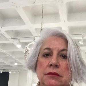 Meet your Posher, Carla